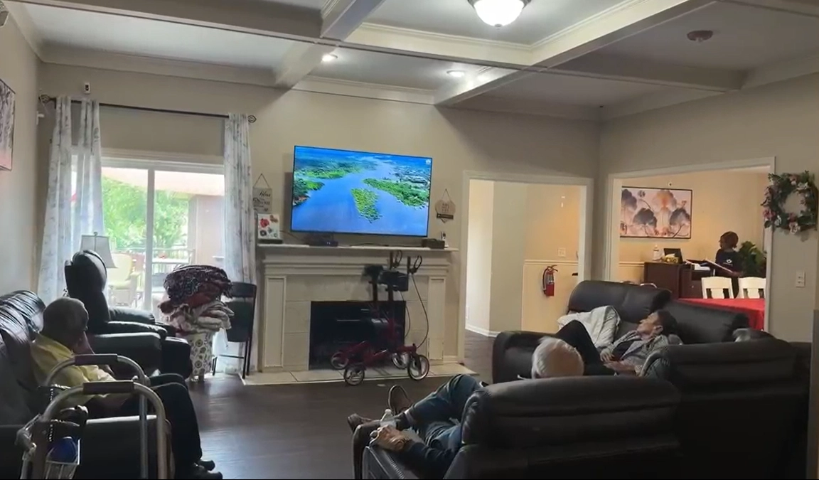 Comfortable living room at Grace House senior care residence